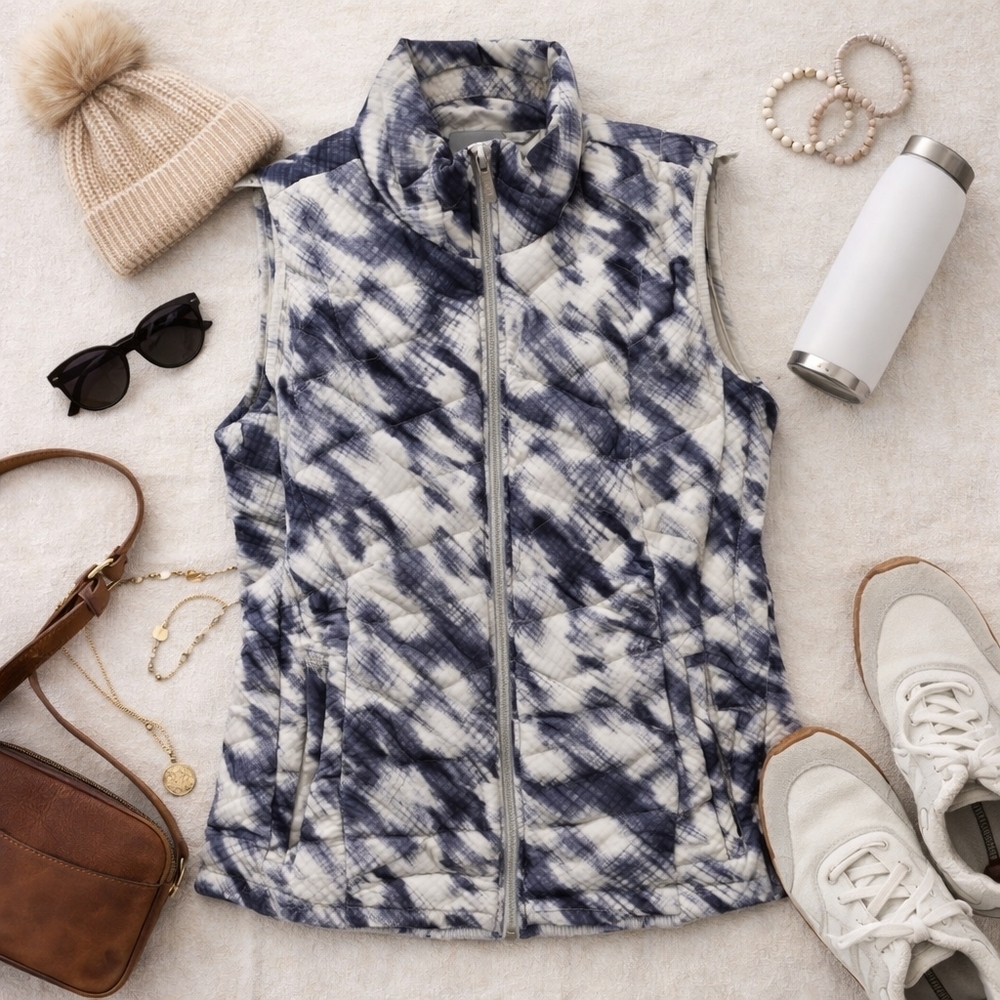 Athleta Blue And White Puffy Vest. Full Zip. Ladies Size Small